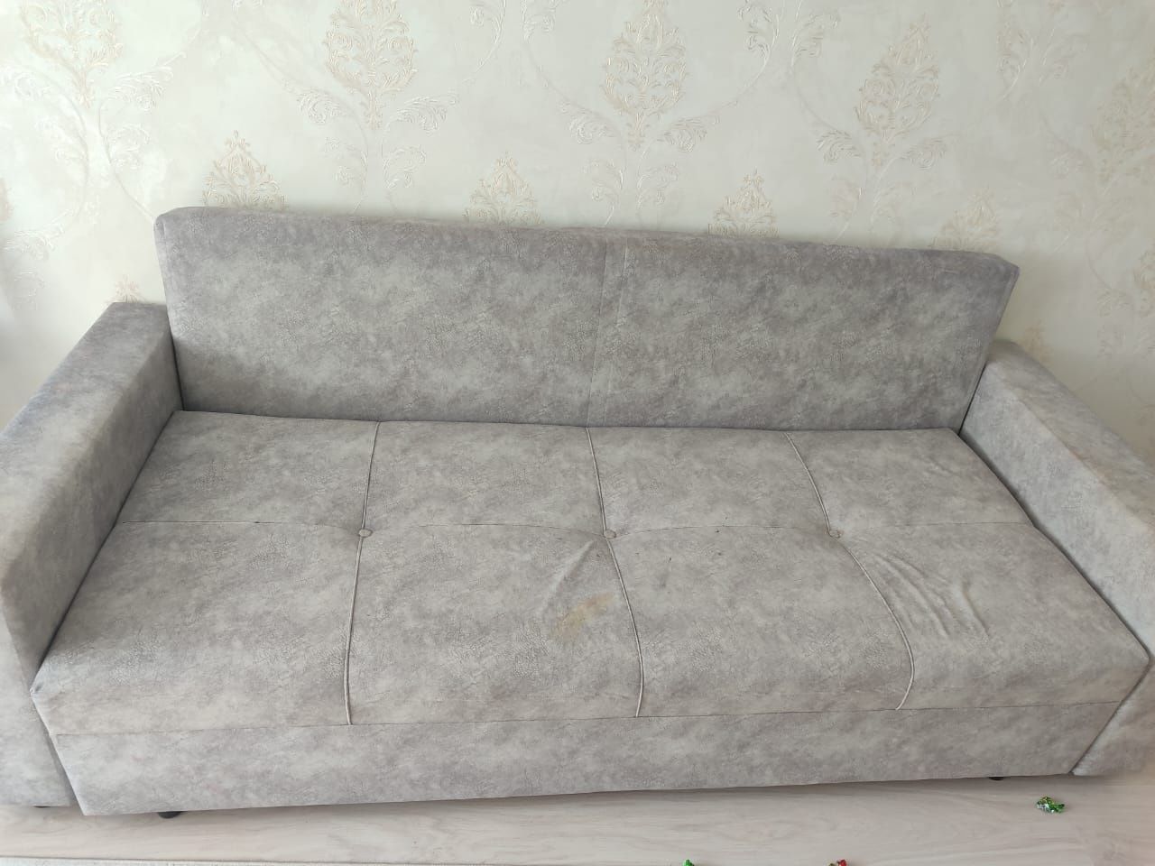продам диван в отличном состоянии