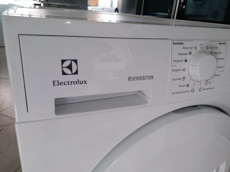 Сушилня Electrolux 55/ см,Слим  7кг