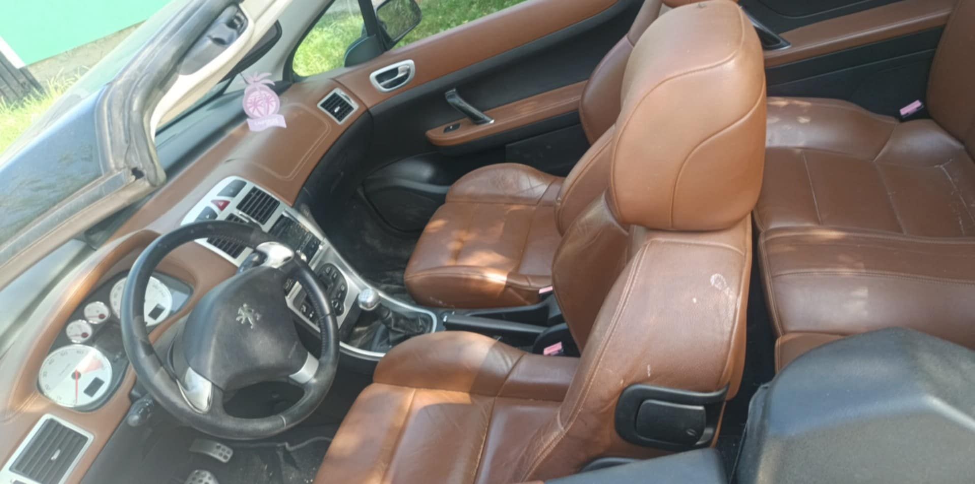 Vând Peugeot 307 cc