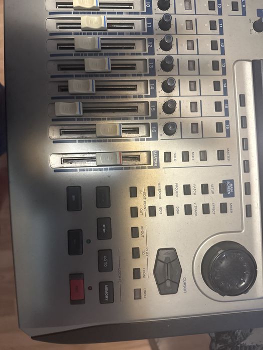 AKAI Digtal record studio 16