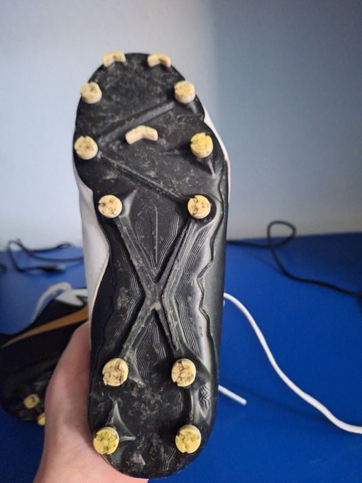 Ghete fotball nike phantom gx 2 academy mărimea 38