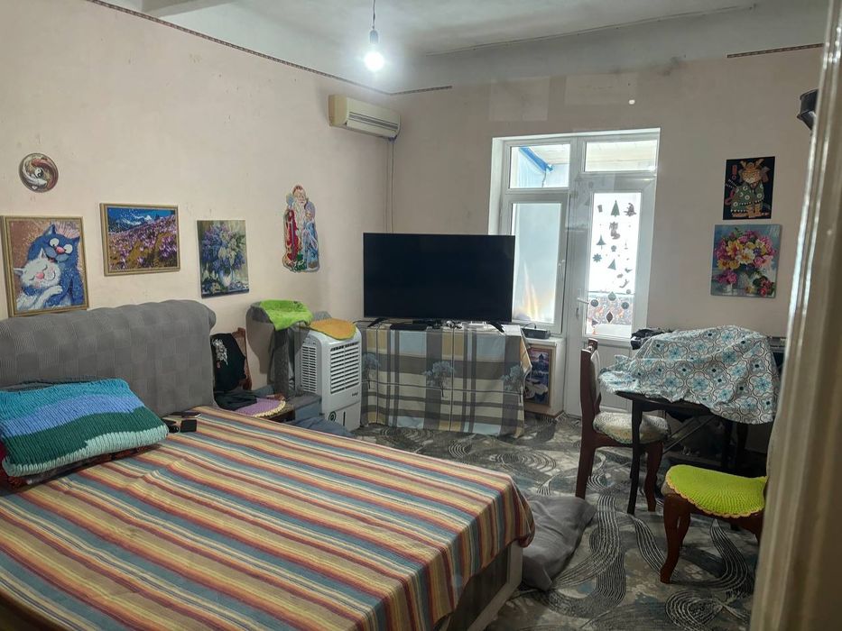 .  . Квартира  улица  фурката  10  возле военкомата дух этажки