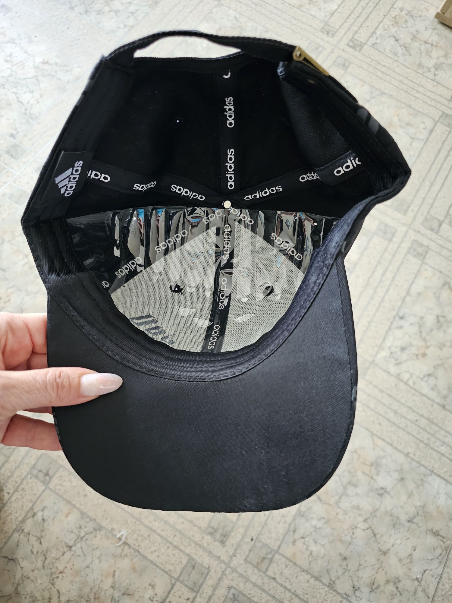 Шапка с козирка Nike