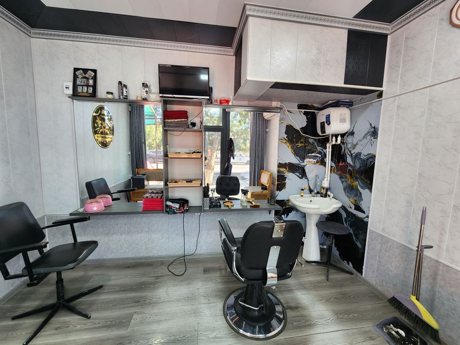 Тайёр кўчма дўкон сотилади