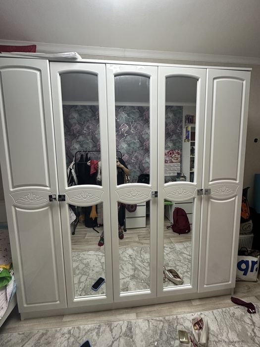 шкаф в отличном состоянии, 100 тысяч