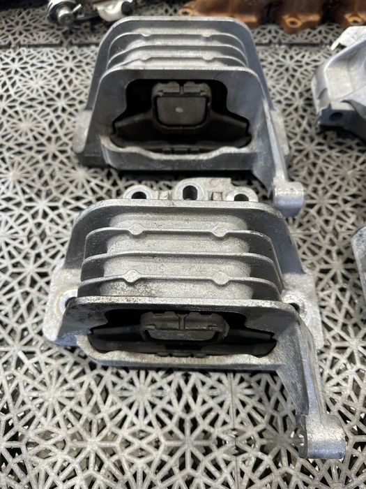 Suport cutie de viteze motor 2.0 tdi vw crafter tractiune fata an 2022
