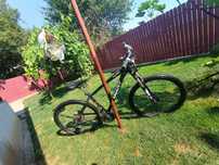Vând bicicleta giant talon 3