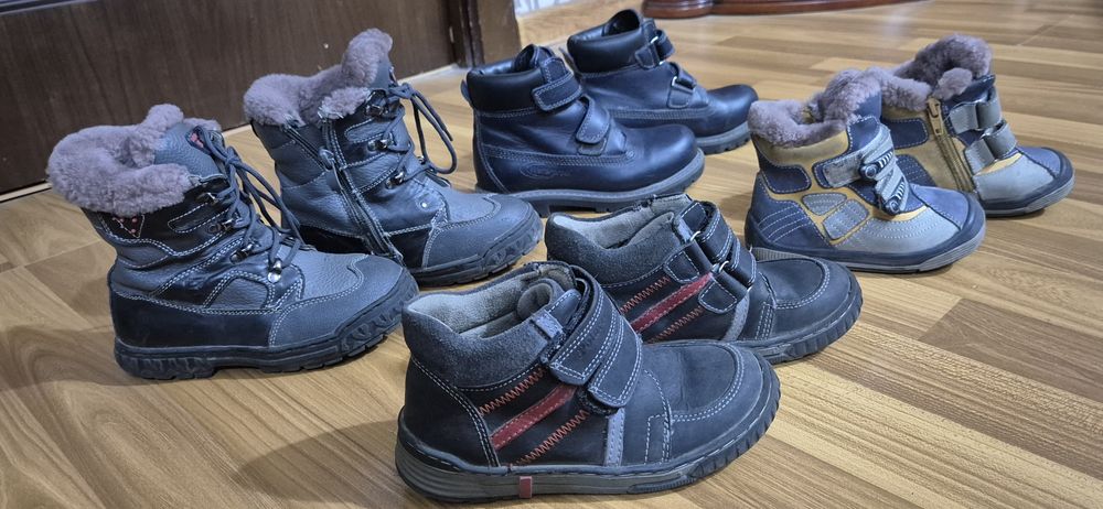 Продаются зимние сапожки на мальчика в хорошем состоянии.