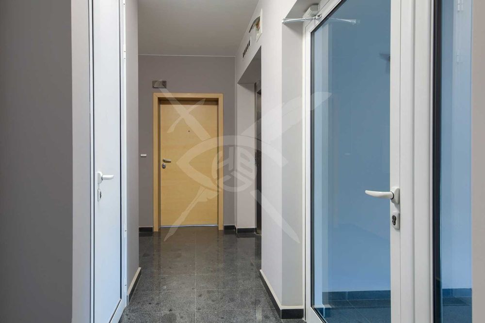 Продава се Четиристаен апартамент в София, Манастирски ливади - 275 кв.м за 1510 €/кв.м - Снимка #10