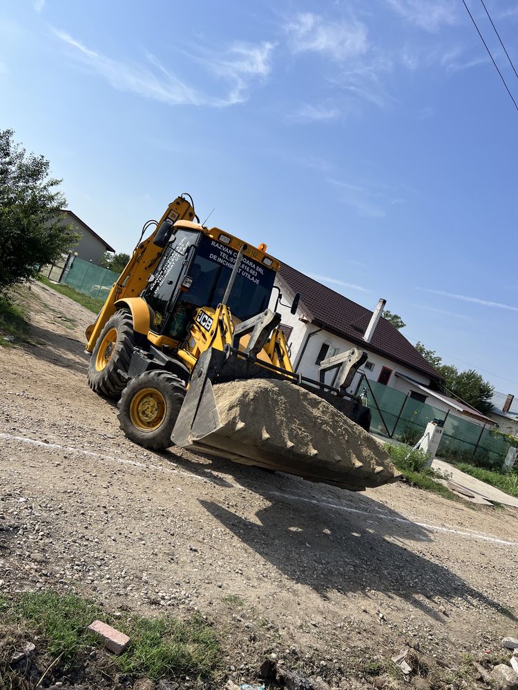 Inchiriere utilaje cu deservent, manopera pavaje/lucrări