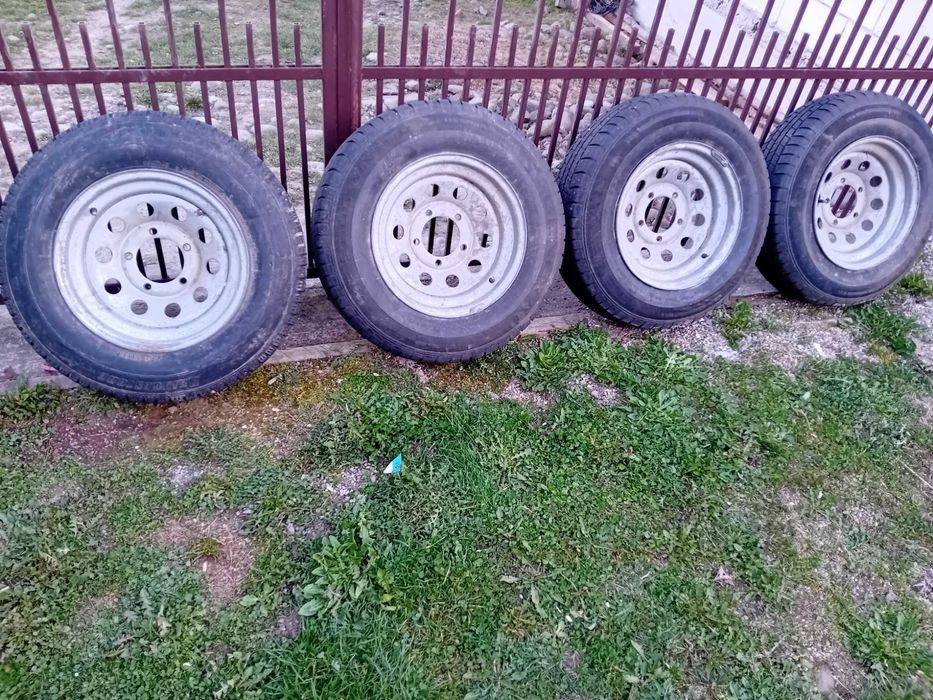 Cauciucuri cu jenti