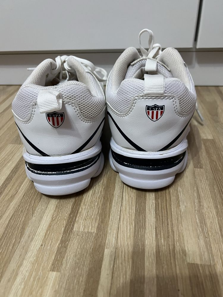 Оригинални дамски обувки USPA, GUESS