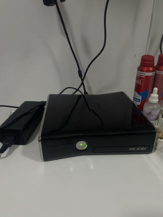 Продам икс бокс 360