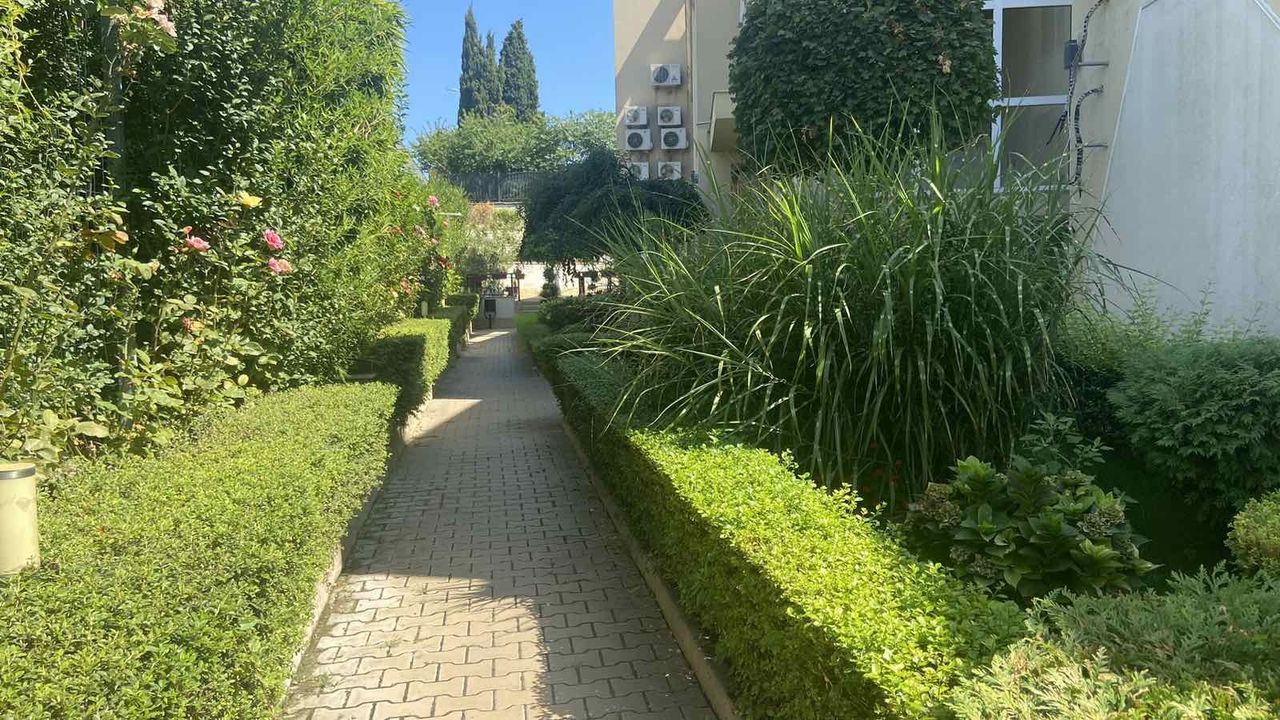 Дава се под наем Тристаен апартамент в Варна, м-т Траката - 70 кв.м за 750 € - Снимка #18