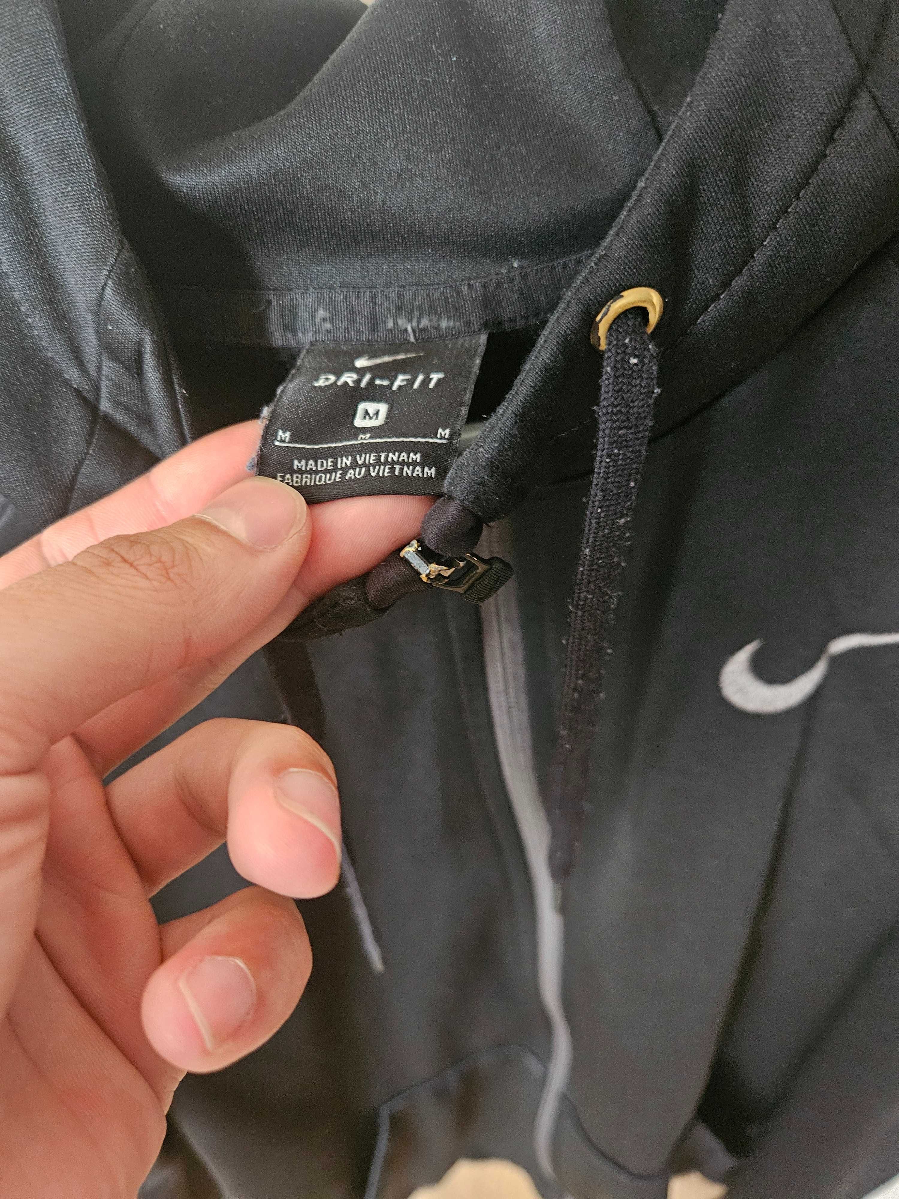 Nike суитчер с качулка