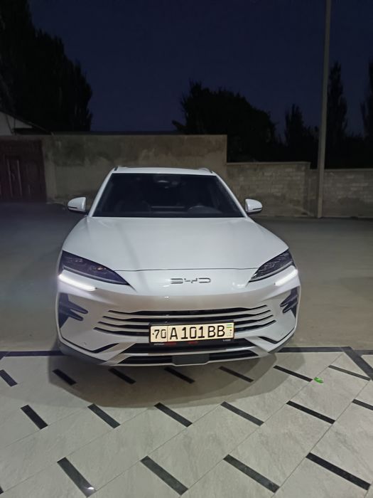 BYD Чемпион гибрид Фулл комплектация