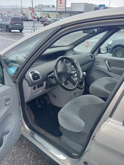 Vând Citroen xsara picaso acept și scimburii cu animale vițel
