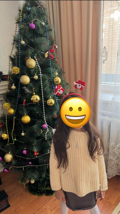 Продам красивую, зеленую  ёлку