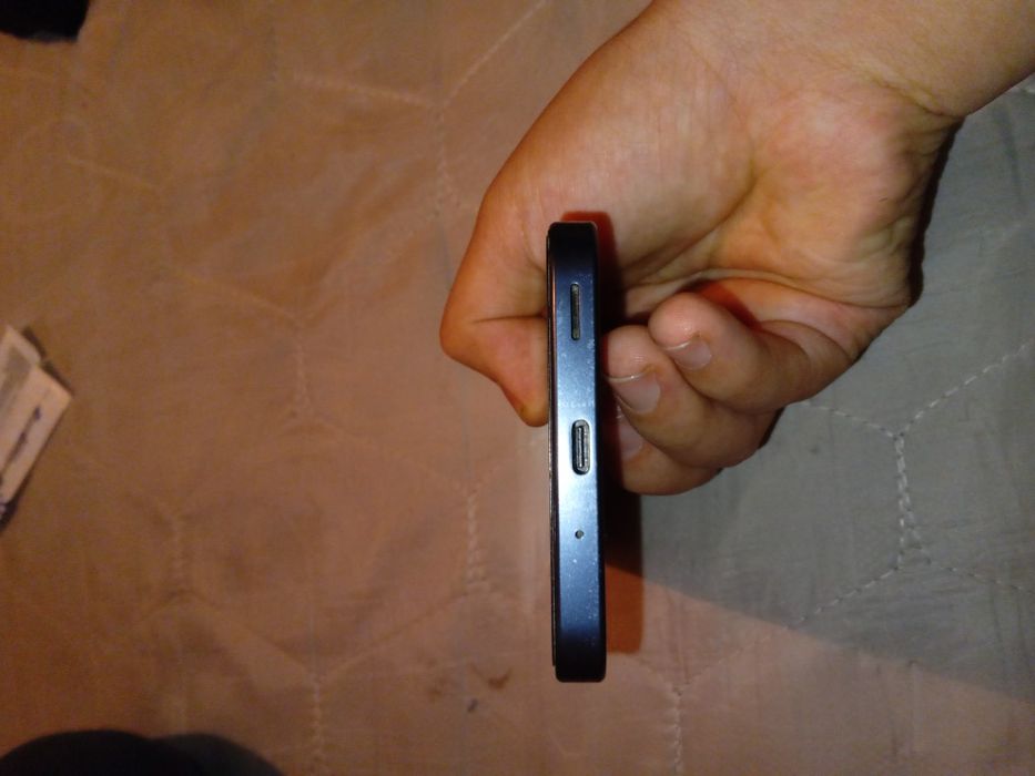 Telefon ideal aybi yoq 100$