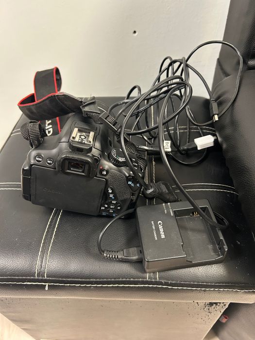 Canon EOS Rebel T4i