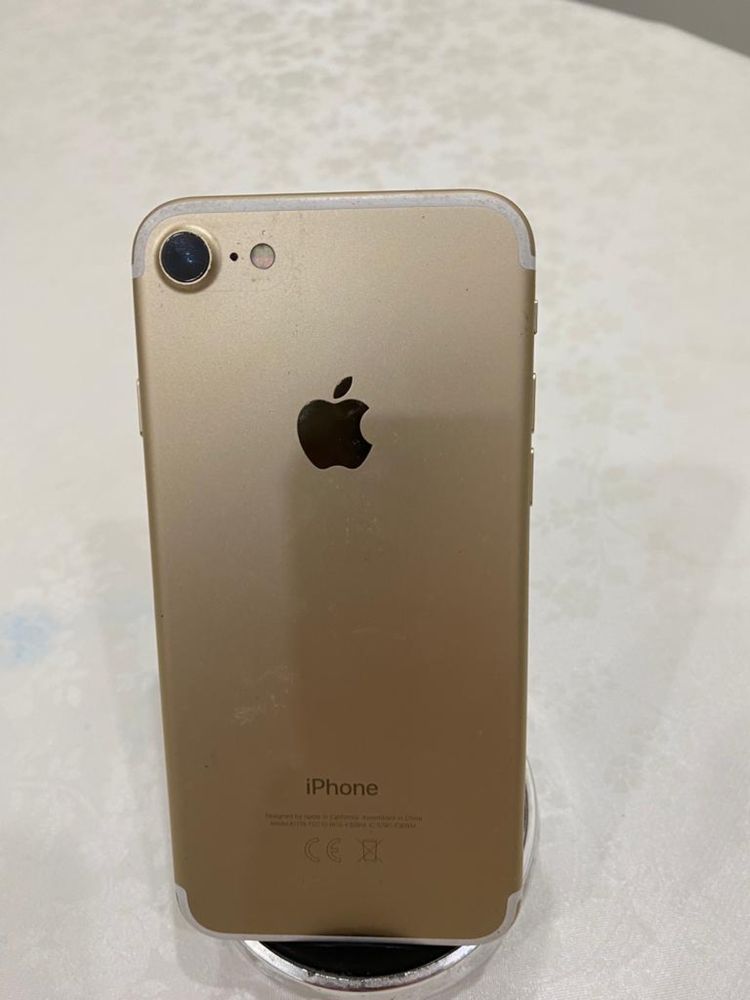 iPhone 7 продам срочно