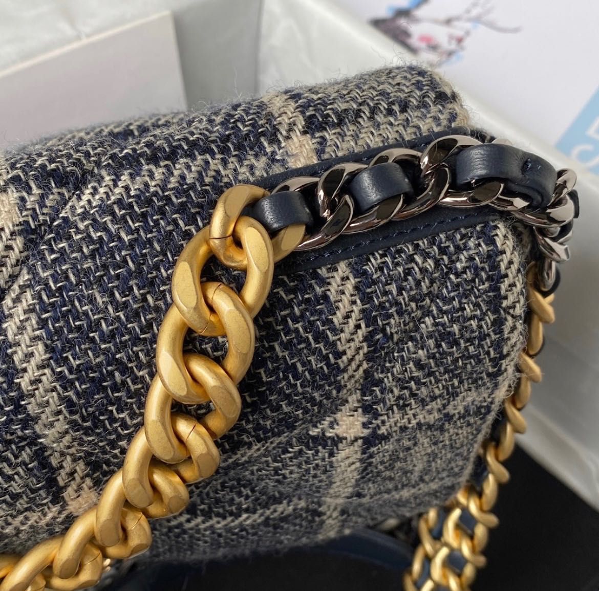 Chanel дамска чанта
