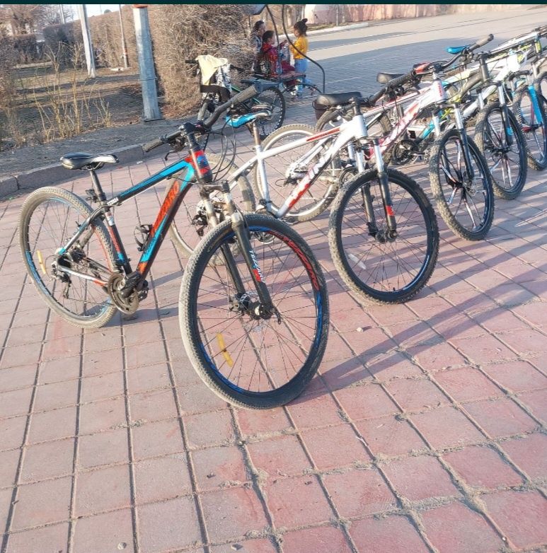 Продом велосипеды в хорошем состоянии марки велосипеды Тринх