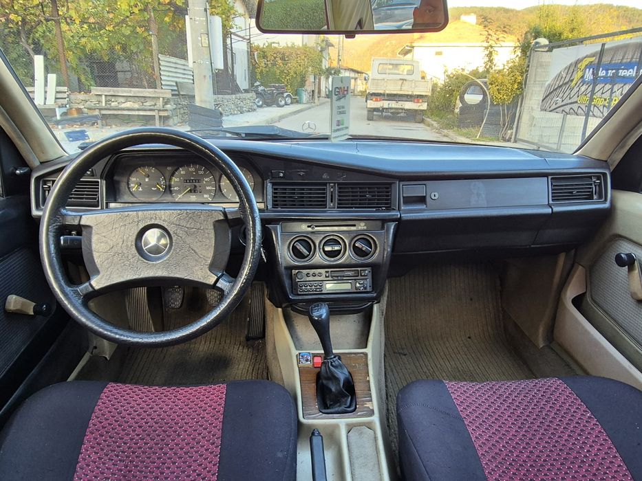 Mercedes 190D 1988г.