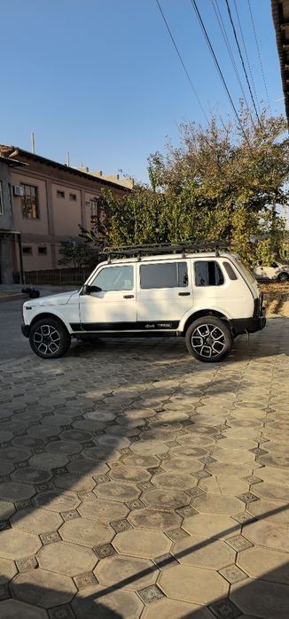 Niva urban 4 ta eshuli