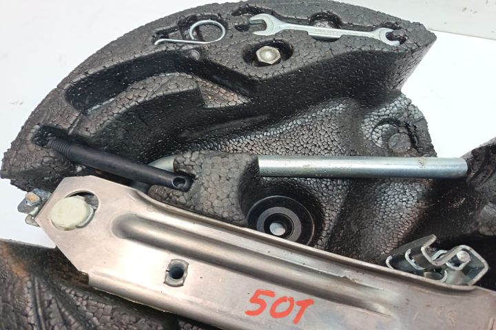 Kit roata de rezerva Audi A3 8L (facelift)