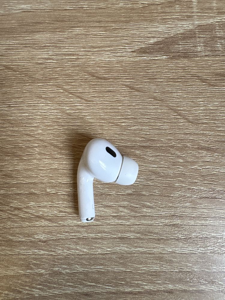 Airpods pro 2 USB-C Левый  наушник A3048