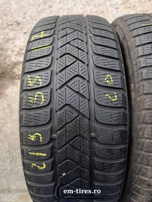 SET 2 Anvelope Iarna 215/55 R17 PIRELLI Sottozero 3 94H