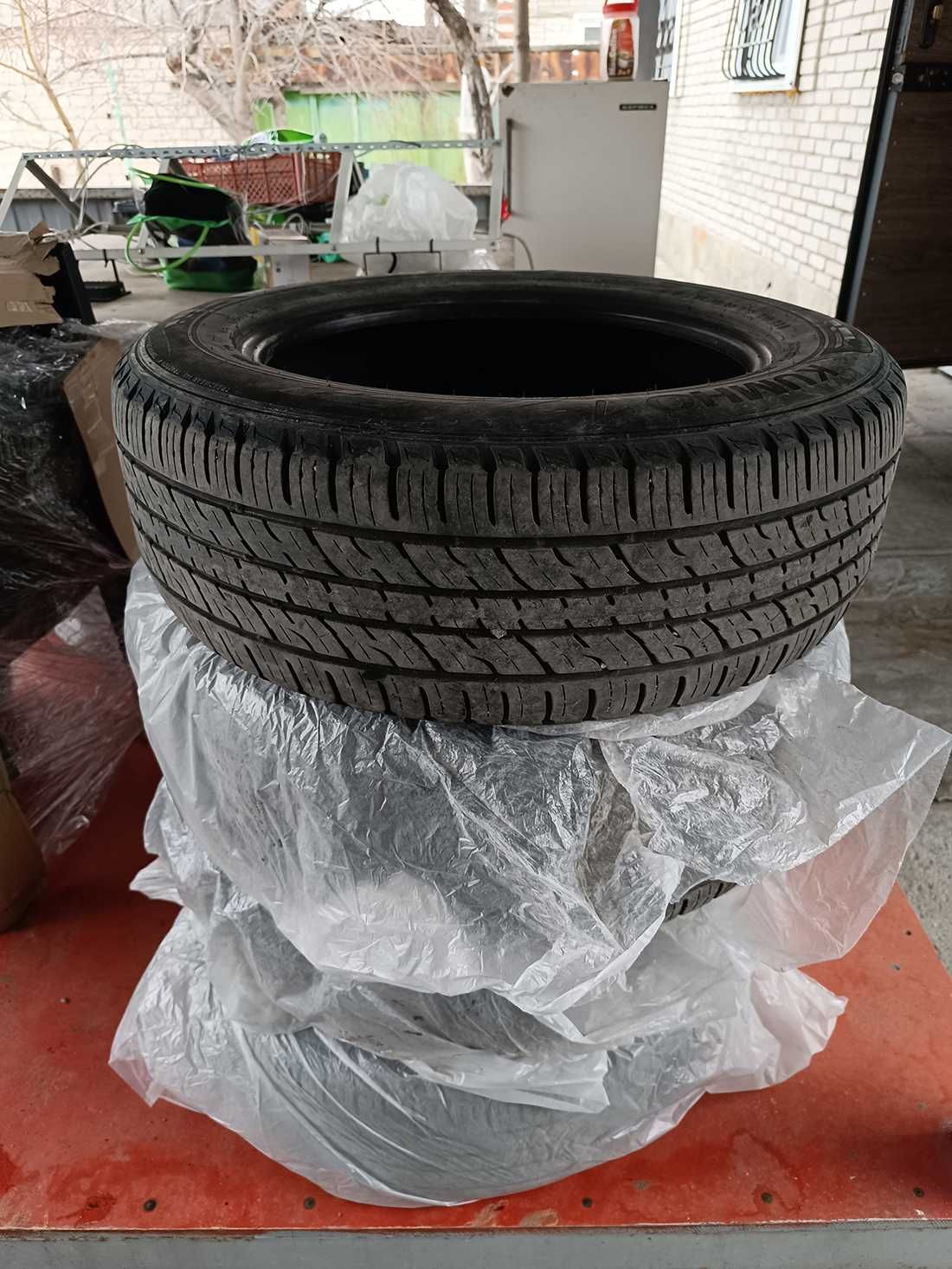 Шины летние комплект 235/60 R18