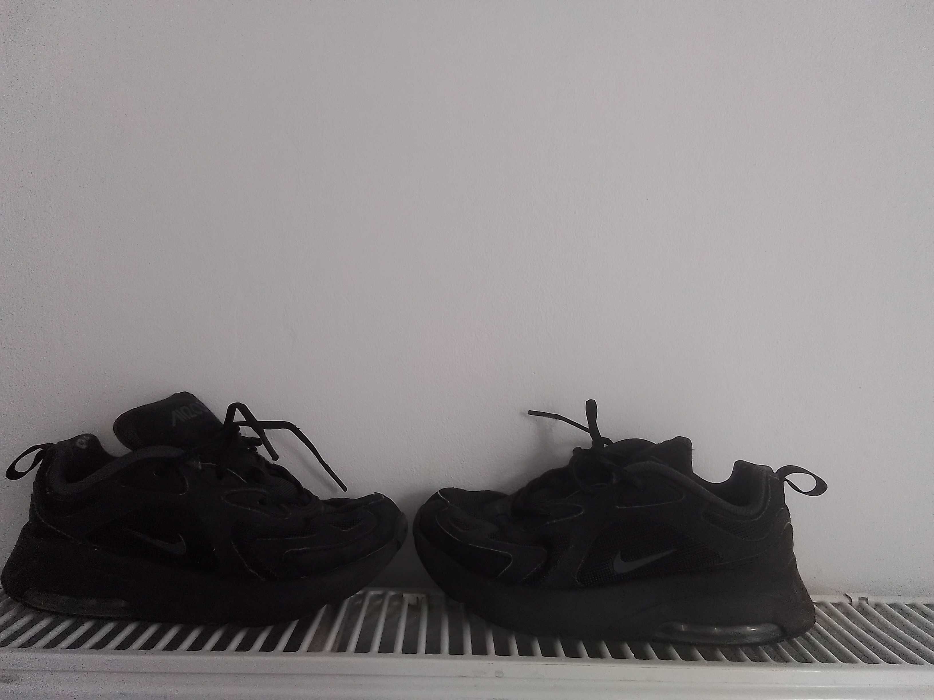 Adidași Nike Air 200