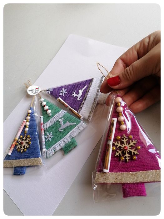 Коледни елхички с късметчета