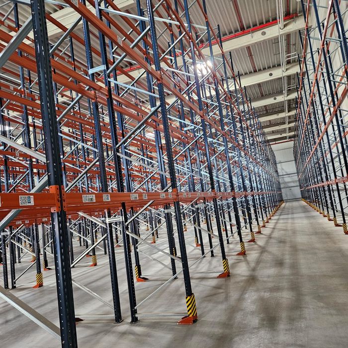 Rafturi metalice industriale