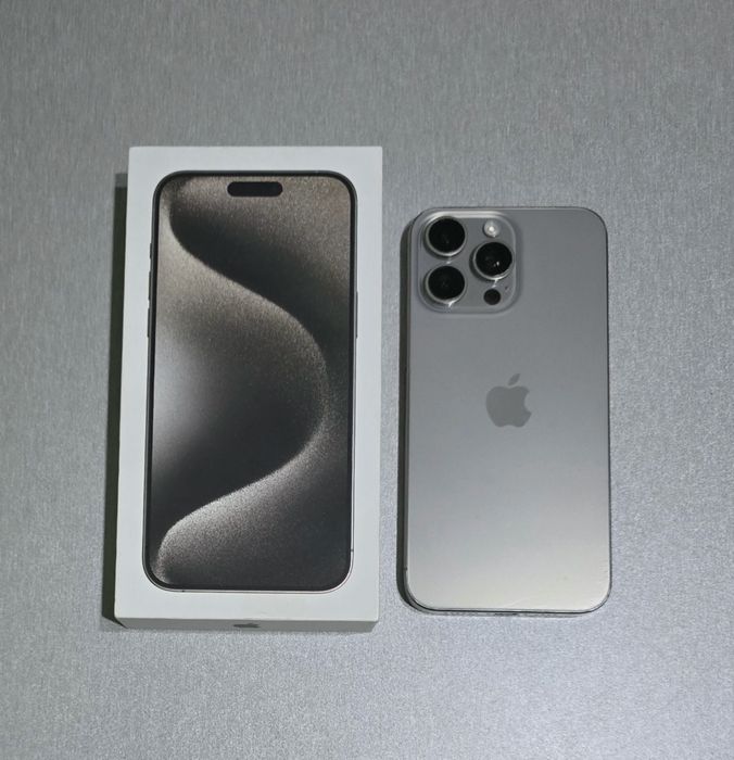Iphone 15 pro max natural titan