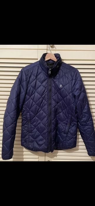 Продавам мъжко яке G-Star, размер S
		Марка: G-Star
		Размер: S