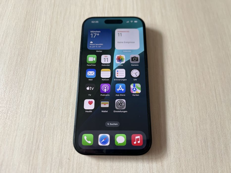 Продавам Apple iPhone 16 Pro 128GB