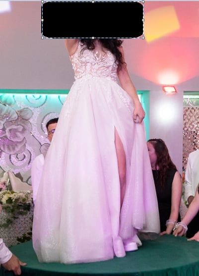 Vand rochie mireasa cu trena