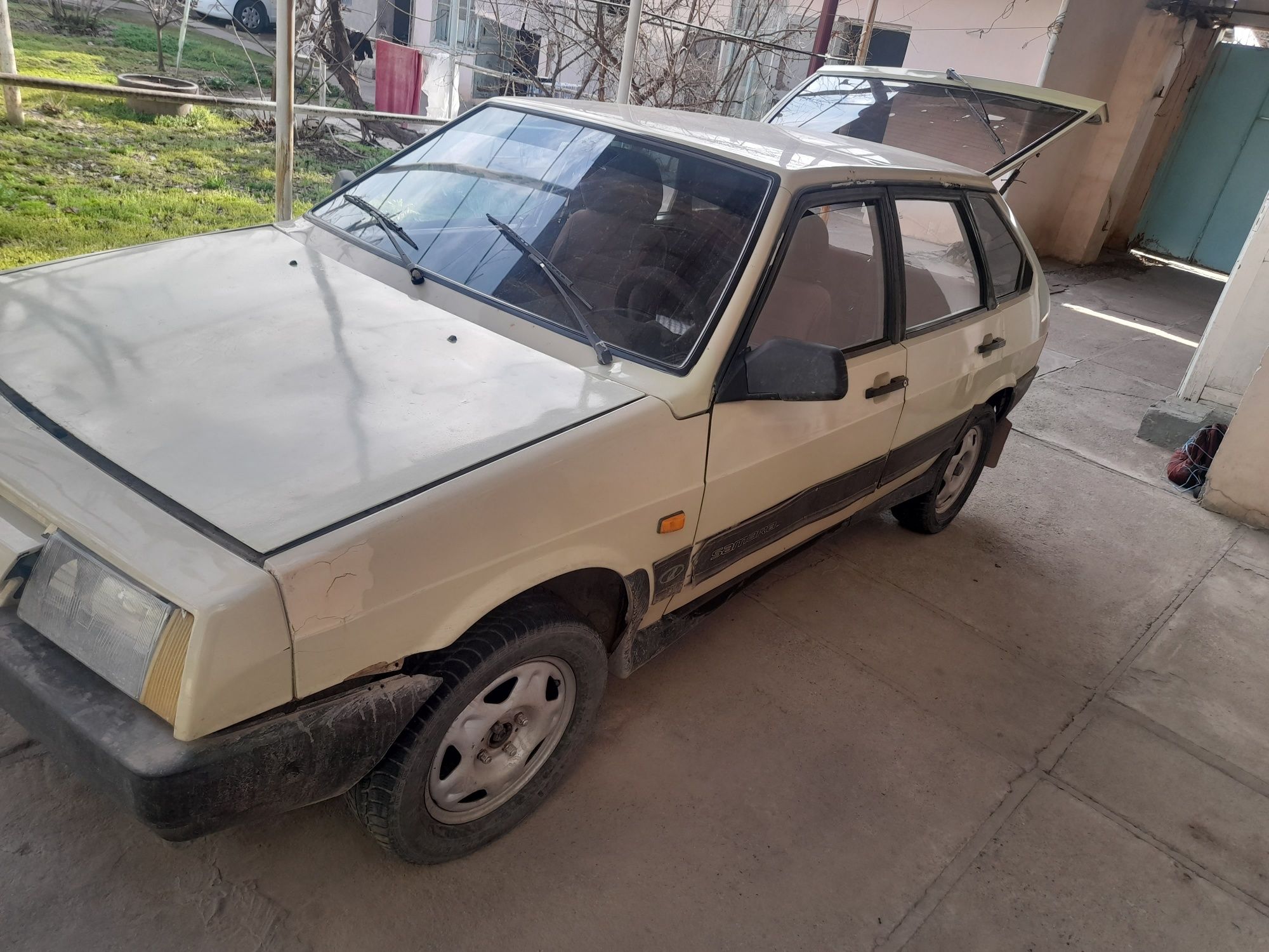 LADA Vaz 21093 avtomobili