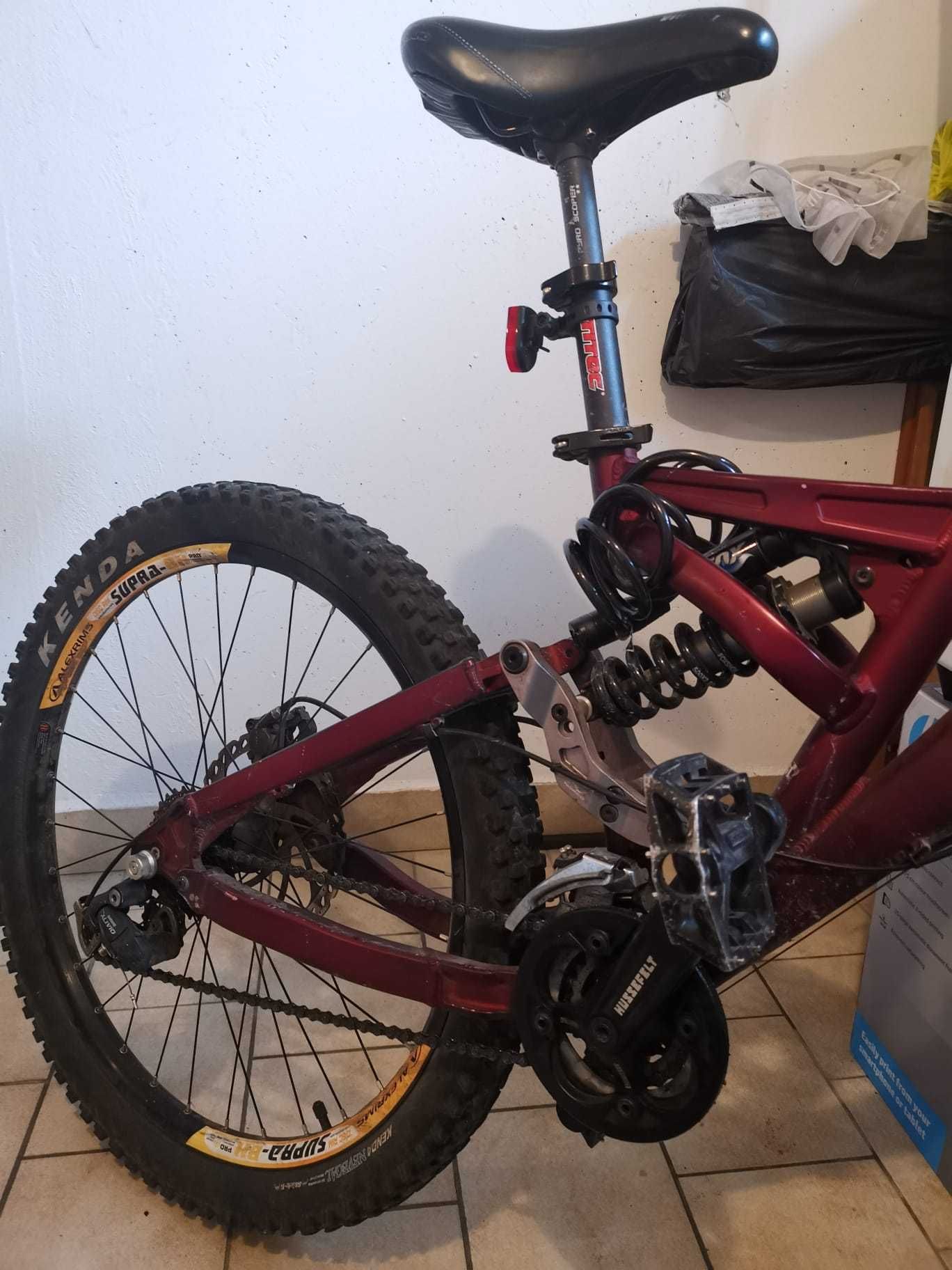 Ofer spre vânzare bicicletă MTB