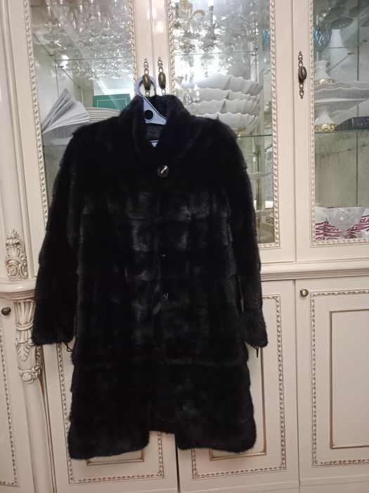 Продам норковую шубу и пальто