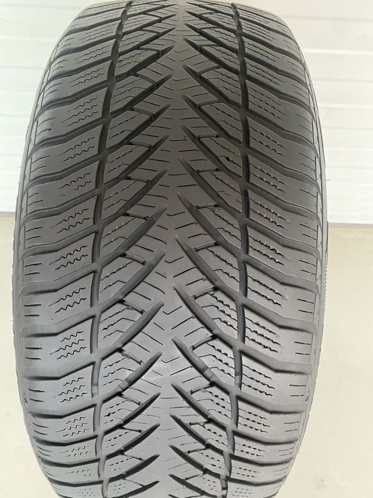 1 бр зимна гума 225/45/17/Goodyear eagle ultra grip 6.4 мм