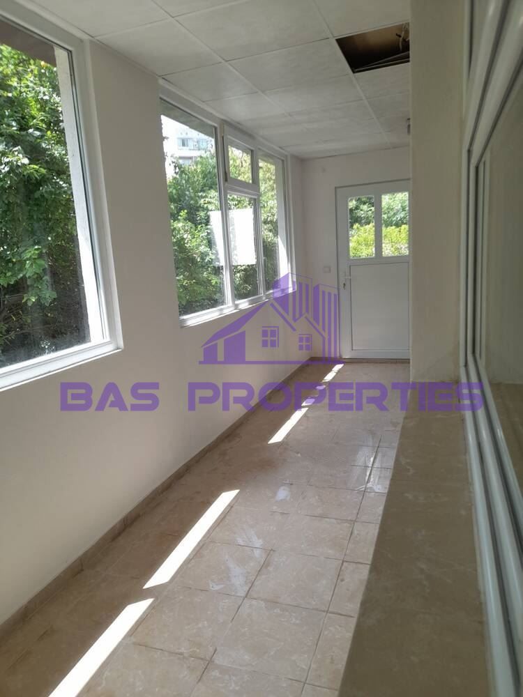 Продава се Двустаен апартамент в София, Свобода - 65 кв.м за 1770 €/кв.м - Снимка #1