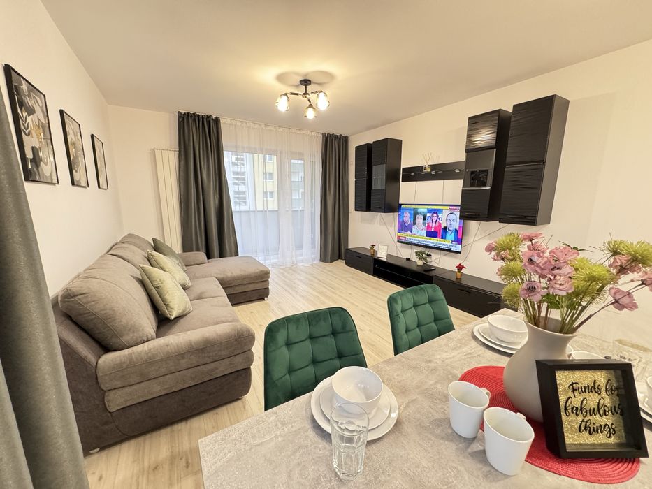 BV Luxury Cazare Apartamente 1-2-3 C Regim Hotelier - Coresi Mall