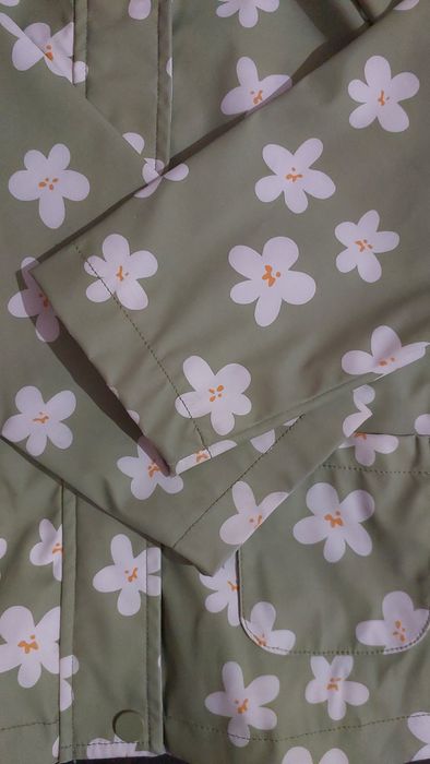 Гумирано яке  (дъждобран) LC Waikiki , 5-6г