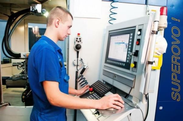 Core I7 14 th 32 gb ЧПУ Rover Nc studio Art camda ishlashni oʻrgataman