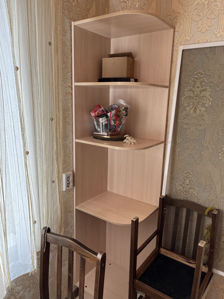 Продам  Шифонер ,ШкаФ,Угольник,Стол.