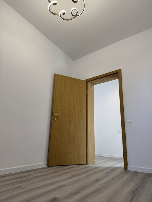 Spatiu central la parter